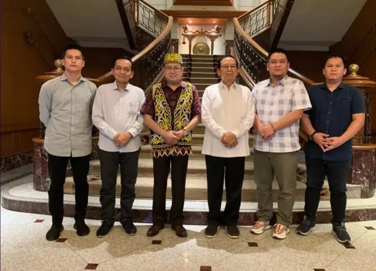 HT Silaturahmi dengan...