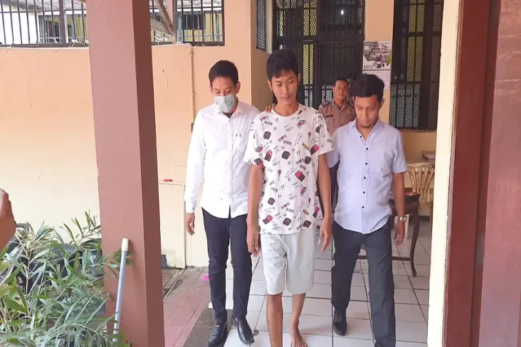Polisi Berikan Restorative...