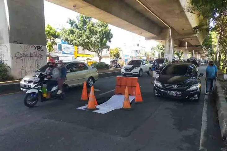 Polisi Imbau Pengendara...
