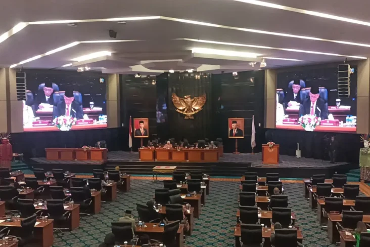 Tok! DPRD DKI Sahkan...