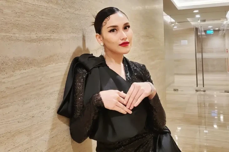 Ayu Ting Ting Punya...