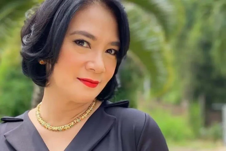 6 Artis Lawas yang Masih...
