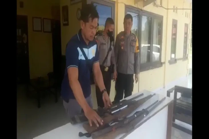 Puluhan Warga Merangin...