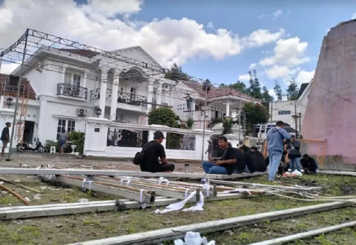Penampakan Rumah Erina...
