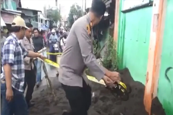 Memilukan! Bocah Laki-laki...