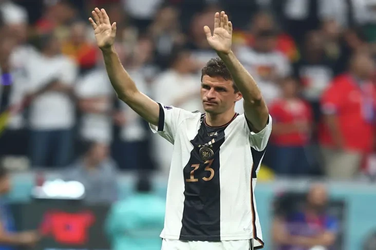 Thomas Mueller Pensiun...