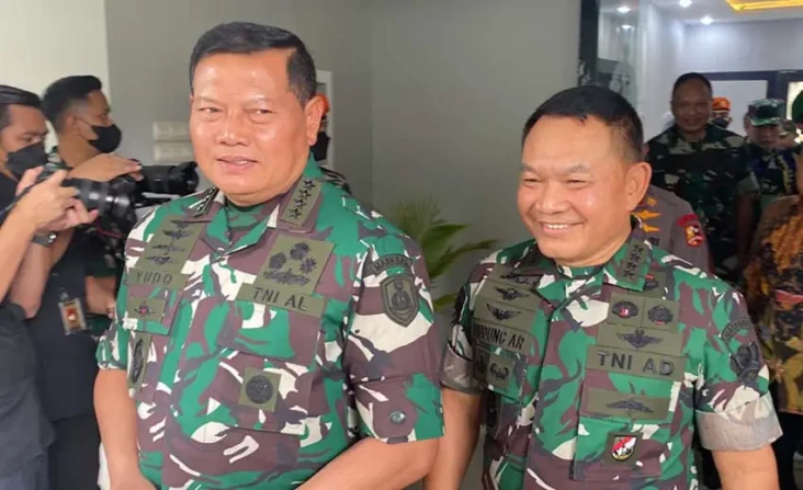 Senyum Dudung Antarkan...