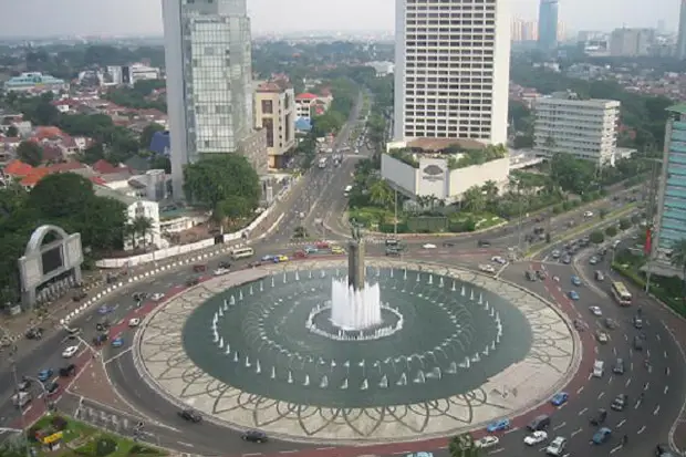 Asal Usul Bundaran HI,...
