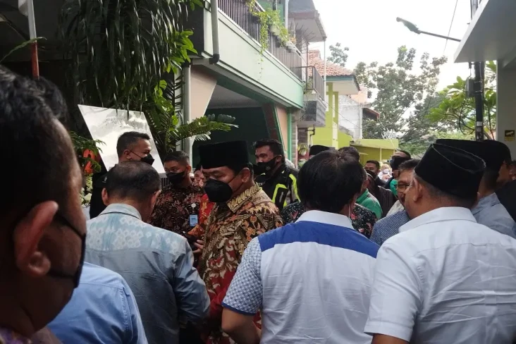 Menteri Hadi dan Bahlil...