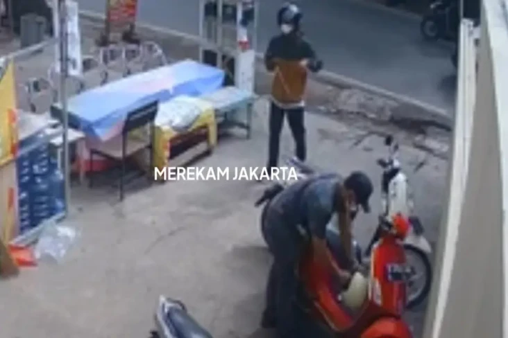 Motor Vespa Matik Milik...