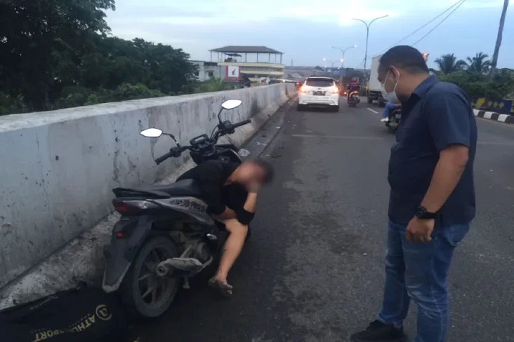 Diduga Mabuk, Pemotor...