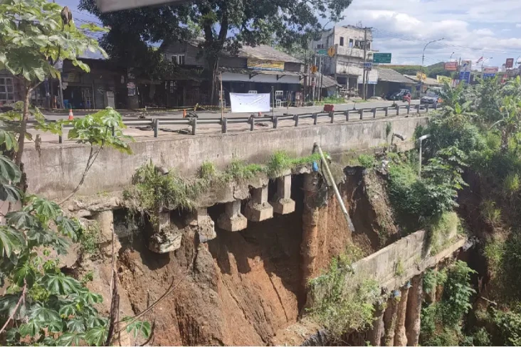 Jembatan Cikereteg Bogor...