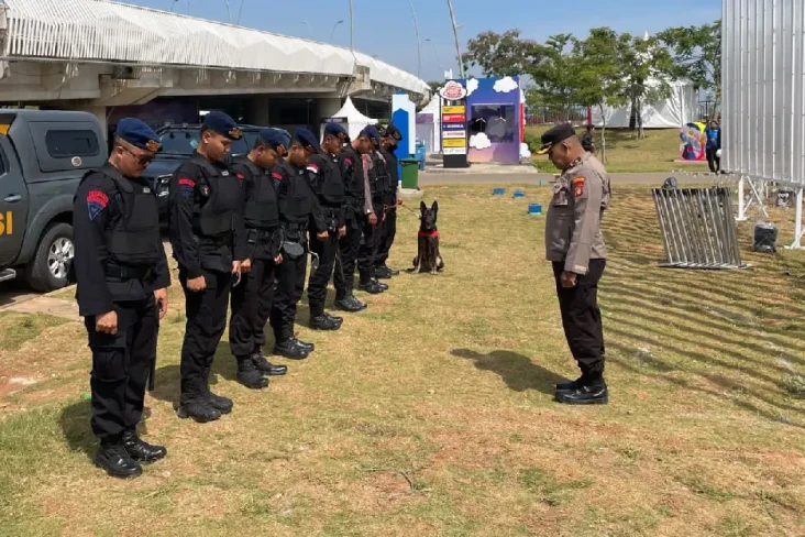 Amankan Konser HITC...
