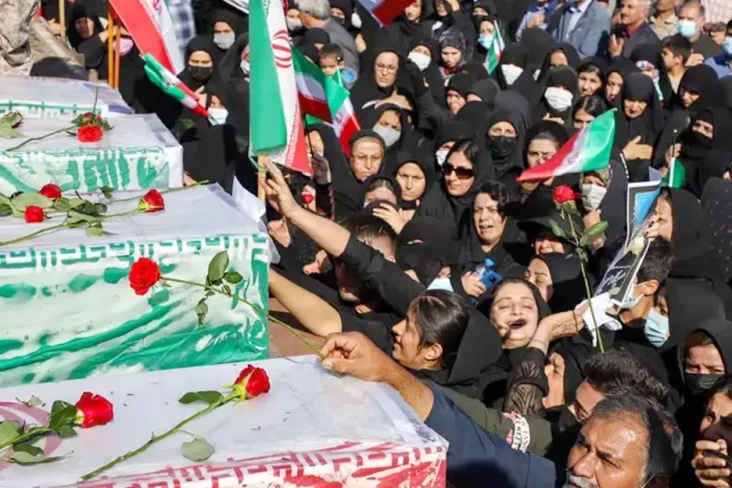 Iran: Lebih dari 200...