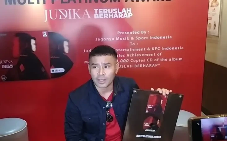 Alami Gangguan Pita...