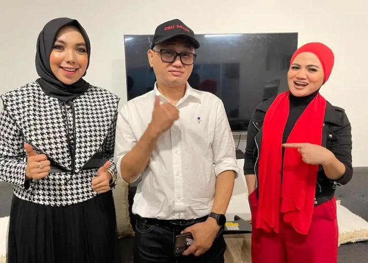Kolaborasi Penyanyi...