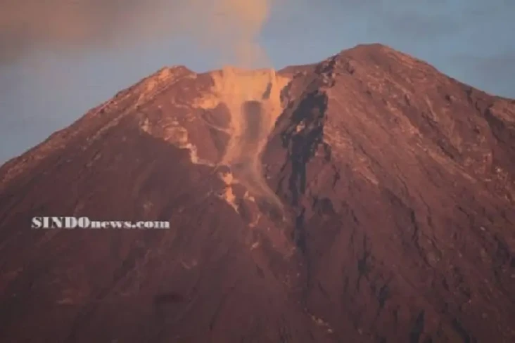 Gunung Semeru Naik Status...