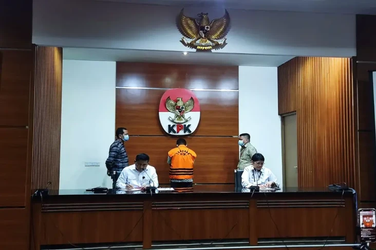 KPK Tahan Kontraktor...