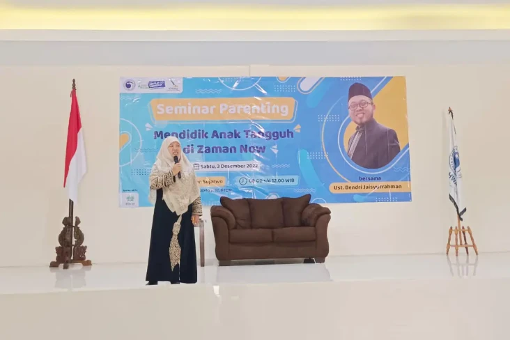 Menciptakan Generasi...