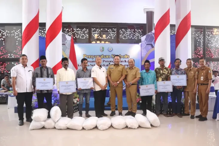 KKP Bagikan Ratusan...