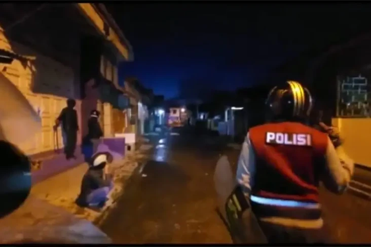 Mencekam! Tawuran Pecah...