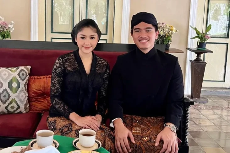 Dibuat di Surabaya,...