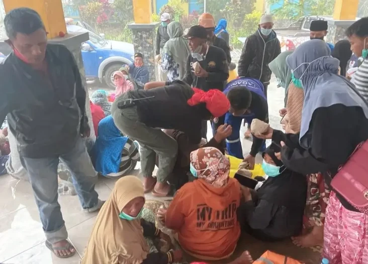Pengungsi Gunung Semeru...