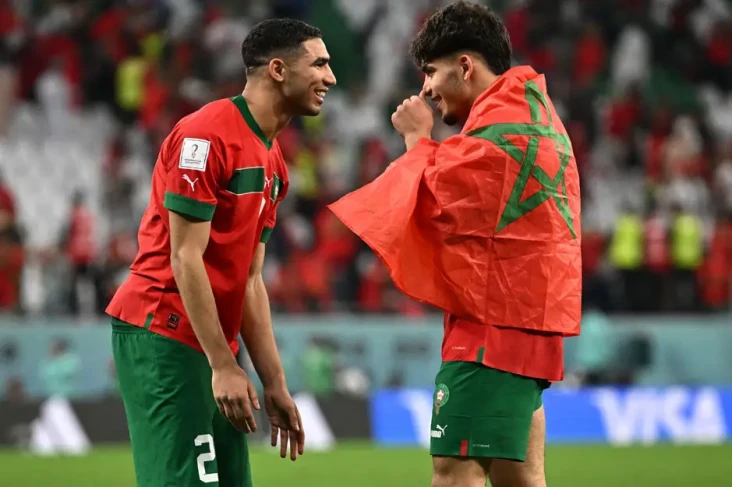 Achraf Hakimi Selebrasi...