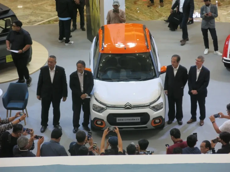 Kupas Tuntas 3 Mobil...