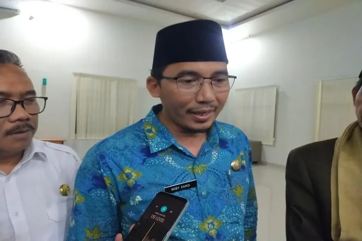 Ini Motif Pasangan Lansia...
