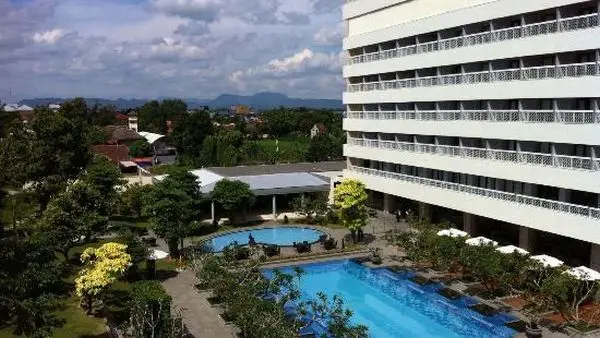 Biaya Sewa Royal Ambarrukmo,...