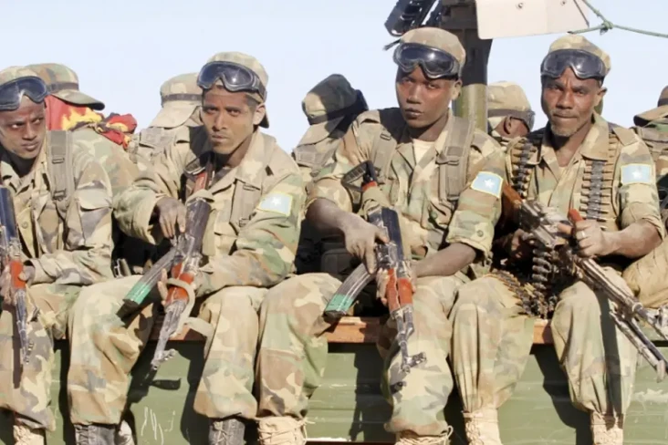 Pasukan Somalia Rebut...