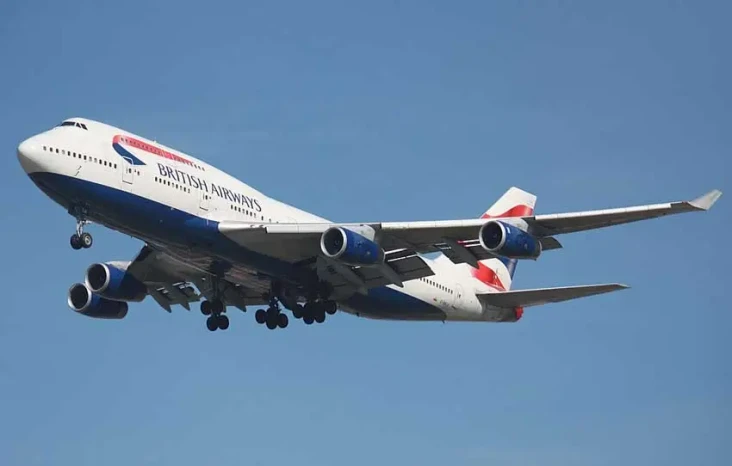 Boeing 747 Terakhir,...