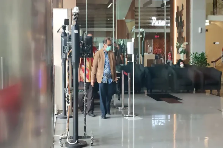 KPK Periksa Hakim Agung...