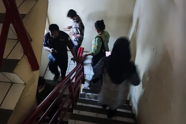 Rasakan Gempa Sukabumi,...
