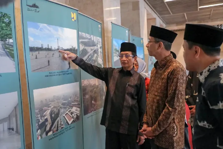 Monas hingga Masjid...