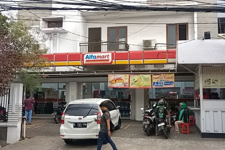 Usut Perampokan Minimarket...