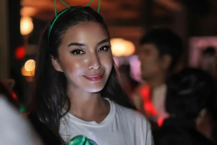 6 Artis Indonesia yang...