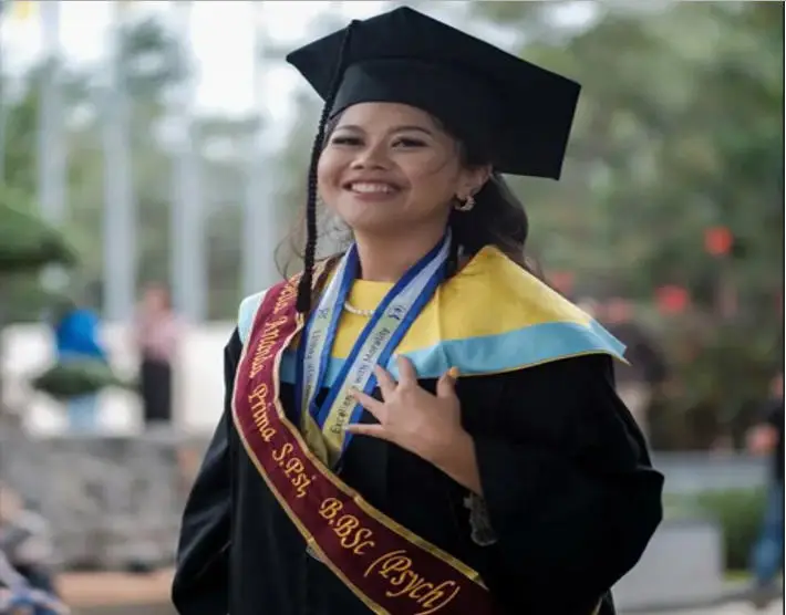 Cerita Perjuangan Nabella,...