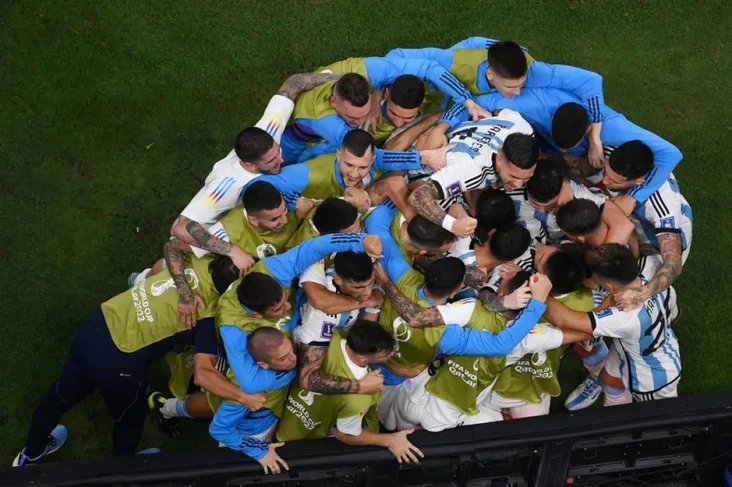 Argentina ke Semifinal...