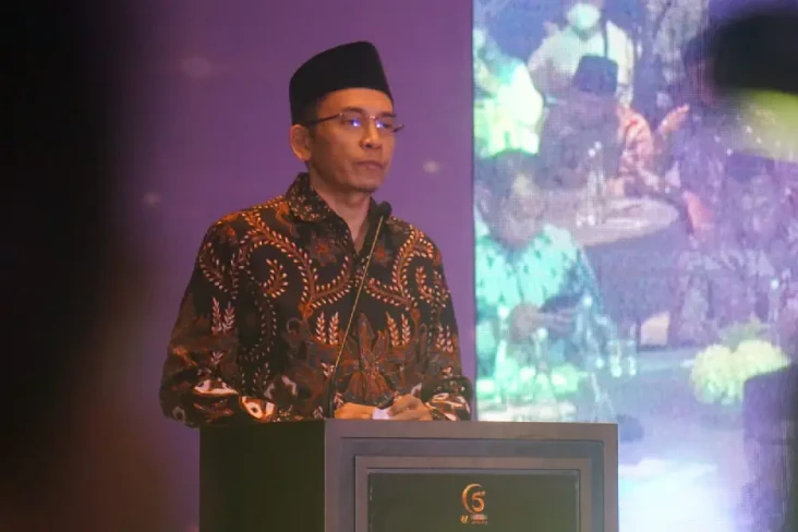 Muslim Choice Award,...