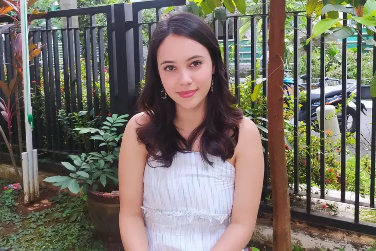 Anggika Bölsterli Sempat...