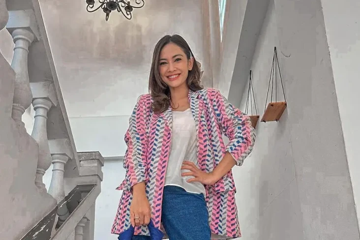 Masayu Anastasia Sangat...