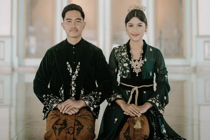 Mengenal Upacara Injak...