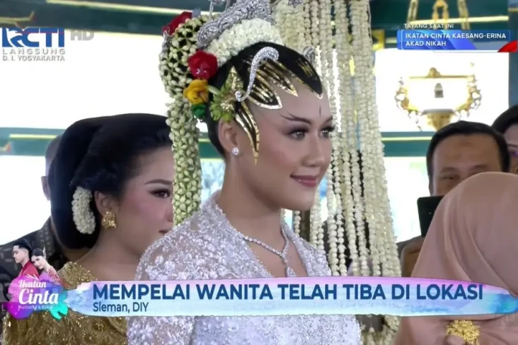 Resmi Menikah dengan...