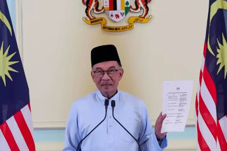 Lengkapi Kabinet, Anwar...