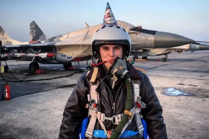 Jet Tempurnya Dihantam...