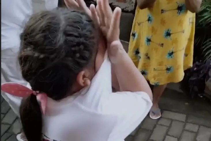 Viral Video Anak Kecil...