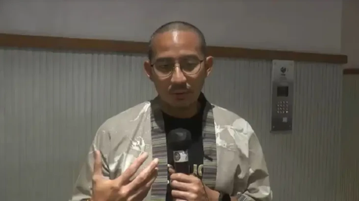 Bedah Buku, Sandiaga...