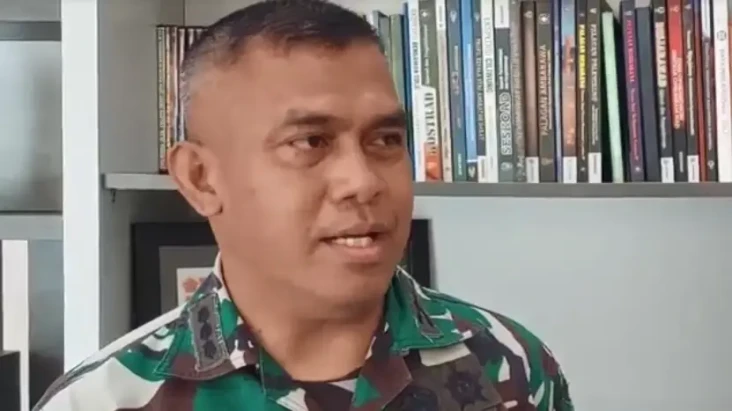Kesal Dihukum, Prajurit...